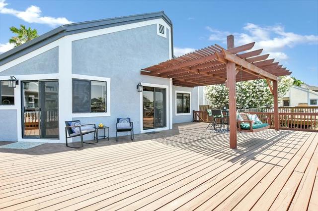 4641 Spinnaker Way, Discovery Bay CA: https://media.crmls.org/mediaz/4d5ea402-0347-4a1f-8fb5-cea7106cedb4.jpg