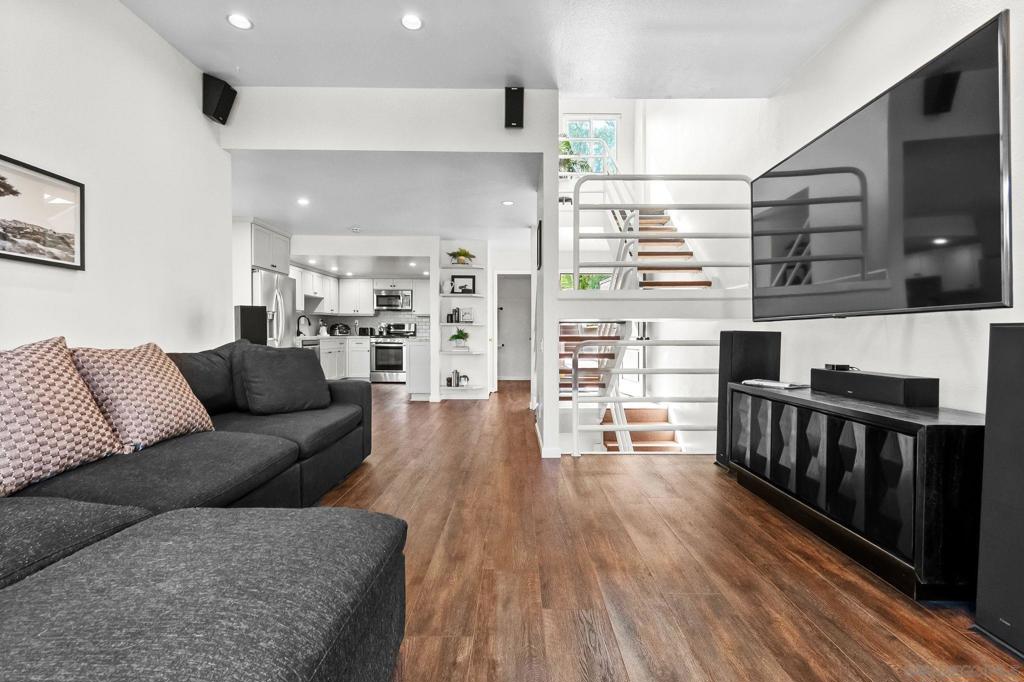 1449 Edgemont Street - photo 3