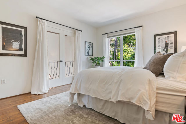 1414 N Harper Avenue, West Hollywood CA: https://media.crmls.org/mediaz/4d5f1686-2104-4c28-8437-b6b20b4c7ccb.jpg