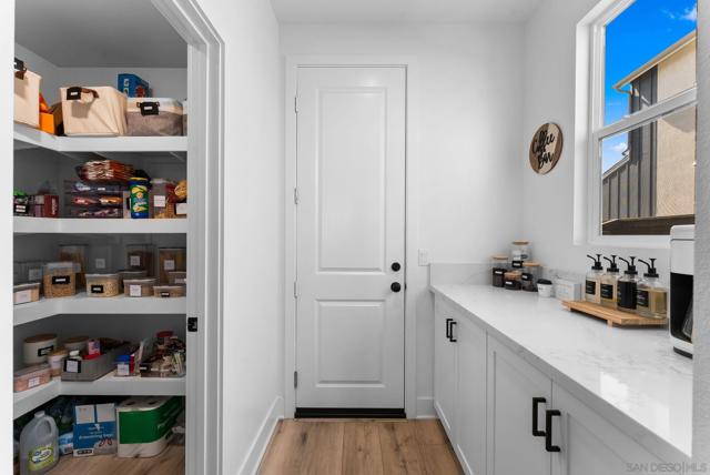 Image 12 of 51 For 1567 Corte Botanicas