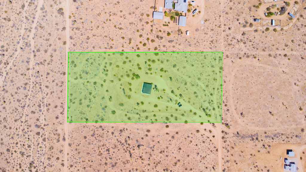 https://media.crmls.org/mediaz/4d5f808d-2daa-4d23-a2b6-814417e1f5c1.jpg?preset=X-Large