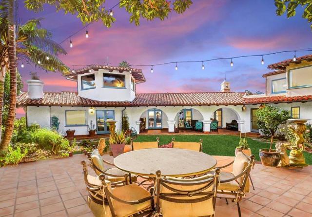 32524 Seacliff Drive, Rancho Palos Verdes CA: https://media.crmls.org/mediaz/4d60b0b0-f67a-4c5a-bafe-730aa9cf290e.jpg