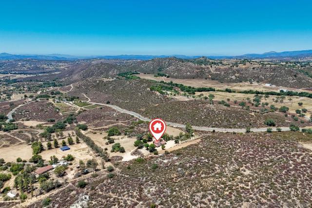 25861 E Old Julian Hwy, Ramona CA: https://media.crmls.org/mediaz/4d616dba-e307-4608-9c81-306e4c713211.jpg