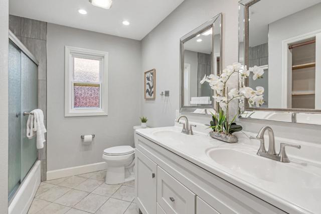 580 N Bayview Avenue, Sunnyvale CA: https://media.crmls.org/mediaz/4d617901-3a32-4673-b091-523952d64066.jpg