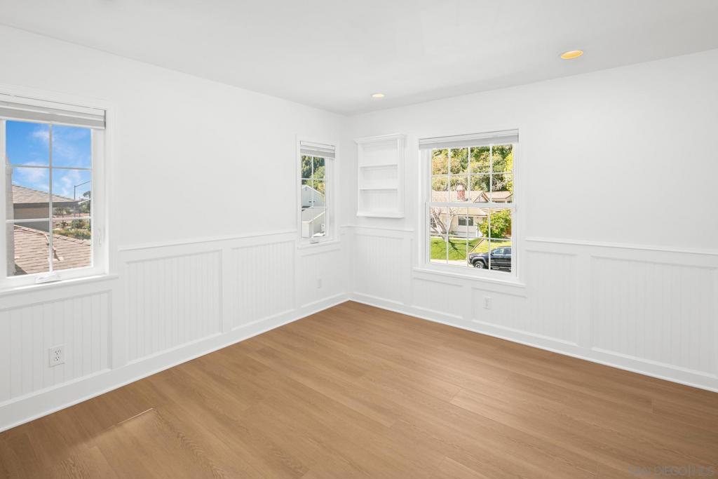 MLS #250023605SD img 29