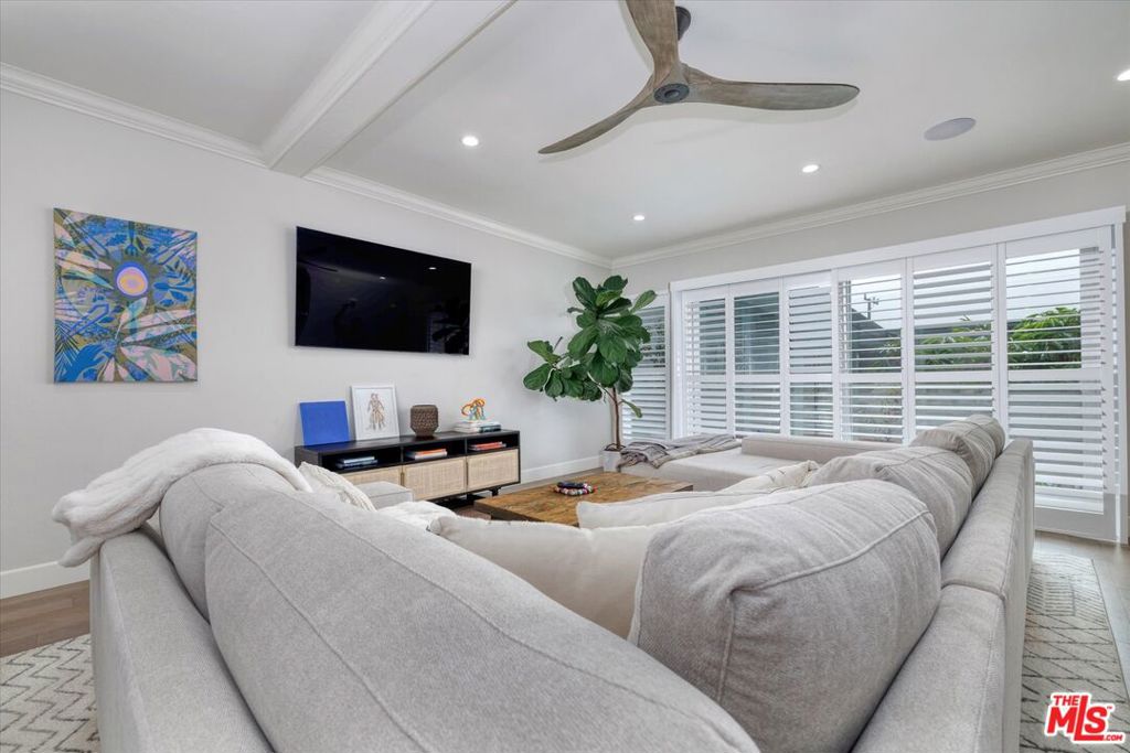 2021 California Avenue #20