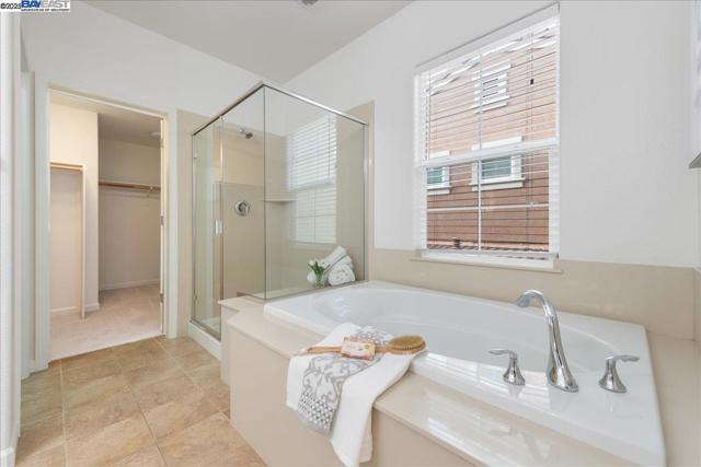 3335 Vittoria Loop, Dublin CA: https://media.crmls.org/mediaz/4d62b0d5-f416-4030-be40-eea106b38bb1.jpg