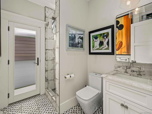 1027 G Ave, Coronado CA: https://media.crmls.org/mediaz/4d631827-21f2-4e0d-9288-cfca628da58a.jpg