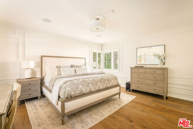 678 Loring Avenue, Los Angeles CA: https://media.crmls.org/mediaz/4d64263e-2ca9-4555-889d-773daebfcd28.jpg