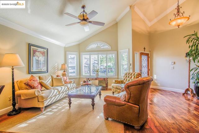 2438 Pinehurst Ct, Discovery Bay CA: https://media.crmls.org/mediaz/4d664e10-29cc-481c-9f51-55a608ea8c97.jpg