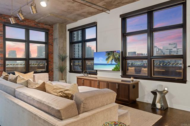 877 Island Avenue, San Diego CA: https://media.crmls.org/mediaz/4d66d4a4-a2f9-455f-b68f-92b09d34ca43.jpg