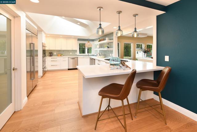 2200 Tice Valley Blvd +3BR ADU, Walnut Creek CA: https://media.crmls.org/mediaz/4d67a58f-a603-4c81-890d-9e6541f15e40.jpg
