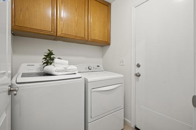 139 Justin Cir, Alameda CA: https://media.crmls.org/mediaz/4d67cf0f-2416-45c5-a5e4-8dced68c15fc.jpg