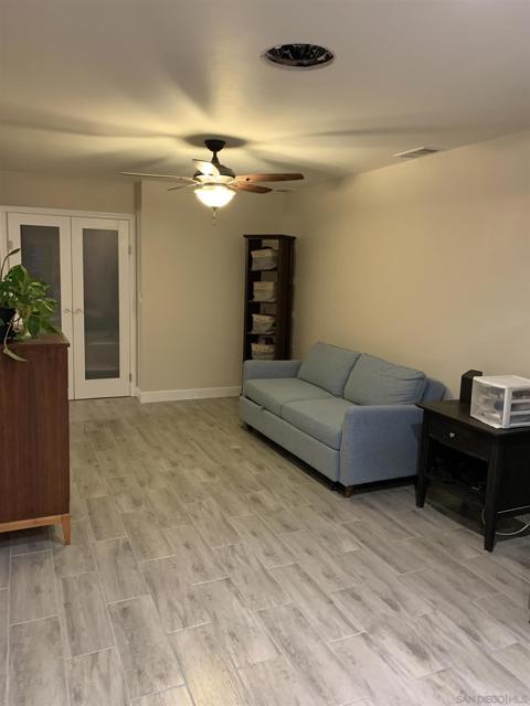 127 Warner Street, Oceanside CA: https://media.crmls.org/mediaz/4d693529-a845-407c-9f60-f9500ca14dca.jpg