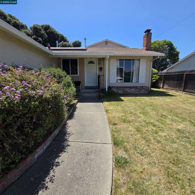 2771 Cornelius Dr, San Pablo CA: https://media.crmls.org/mediaz/4d695326-c10c-4c64-9914-78a4184173a7.jpg