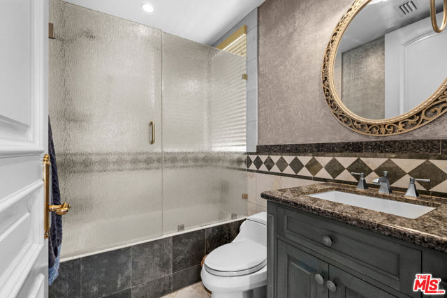 3848 Vista Linda Drive, Encino CA: https://media.crmls.org/mediaz/4d69ae0c-a2d1-4b79-817d-97c822482eaf.jpg