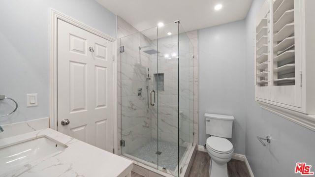 6311 La Tijera Boulevard, Los Angeles CA: https://media.crmls.org/mediaz/4d69f0ea-afa4-4585-85b9-fcec7e0603c4.jpg