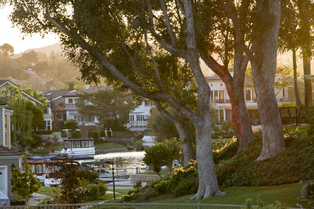 32107 Beachview Lane, Westlake Village CA: https://media.crmls.org/mediaz/4d6a91c6-4714-4808-b095-5c580a293a0d.jpg