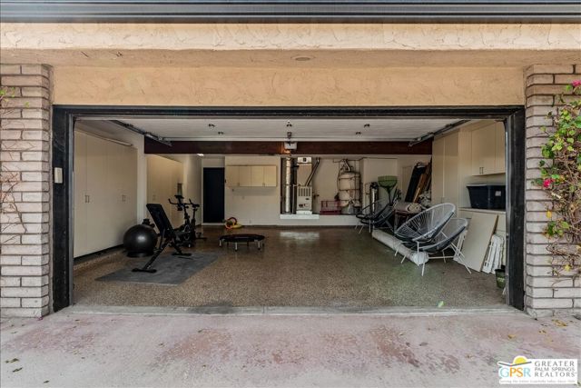 5365 E Cherry Hills Drive, Palm Springs CA: https://media.crmls.org/mediaz/4d6a9241-d182-4b77-a772-98a81634b69c.jpg