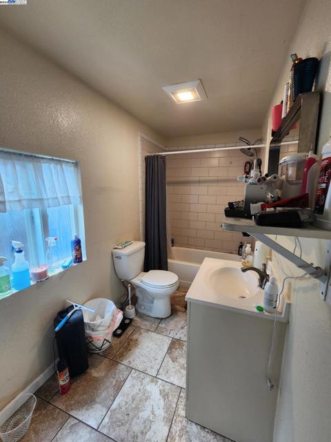 Image 10 of 30 For 9499 E St  