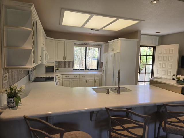 28710 Desert Princess Drive, Cathedral City CA: https://media.crmls.org/mediaz/4d6abf3f-3089-4569-aaf9-9bb43a184e57.jpg