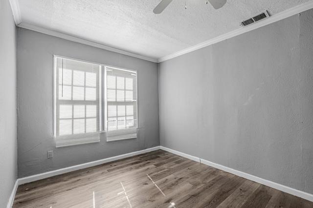 826 King Avenue, Stockton CA: https://media.crmls.org/mediaz/4d6c690d-86f1-41e6-946c-a8e92852a7a8.jpg