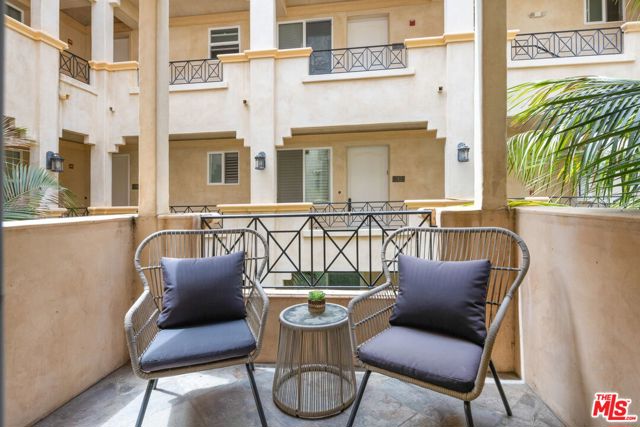 16123 West Sunset Boulevard, 12 photo 6