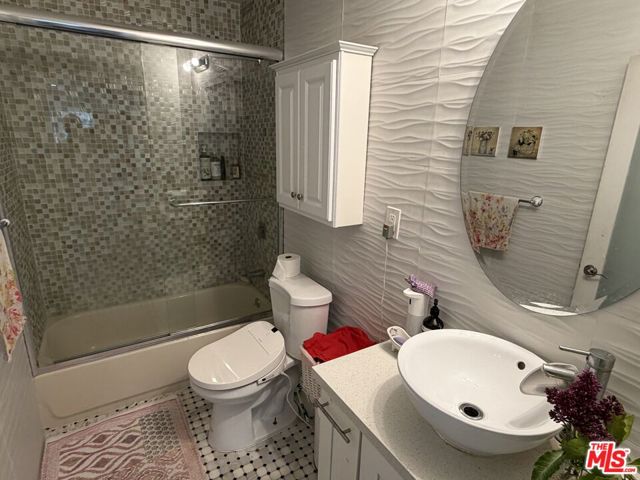 Image 12 of 31 For 3759 Lockerbie Lane