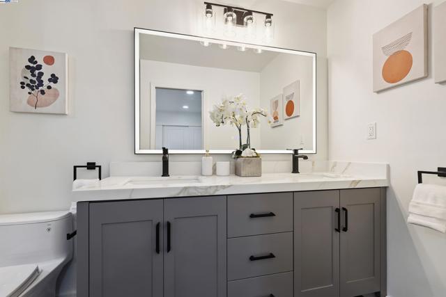 45548 Cherokee Ln, Fremont CA: https://media.crmls.org/mediaz/4d6e3469-197c-4e81-b9a5-0bee6859f2fc.jpg