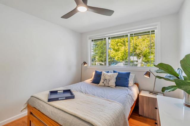 1528 Fernside Street, Redwood City CA: https://media.crmls.org/mediaz/4d6ea12f-7b48-4ae5-87e3-6880f6ef19e9.jpg