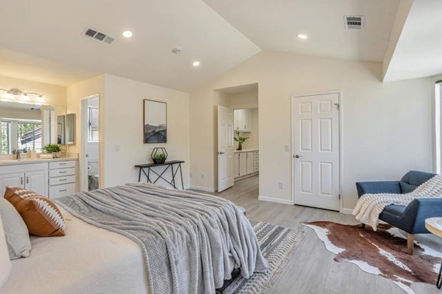 952 Coventry Way, Milpitas CA: https://media.crmls.org/mediaz/4d6edc1a-8644-4cc8-9930-4765a1233b00.jpg
