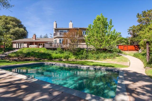 50 Bear Gulch Drive, Portola Valley CA: https://media.crmls.org/mediaz/4d6f3d2d-5a95-47a6-9396-29ef124fbfd6.jpg