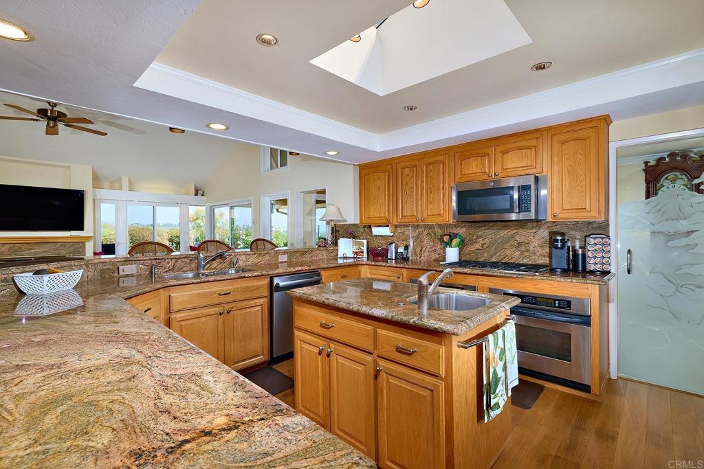 7118 El Fuerte Street - photo 20