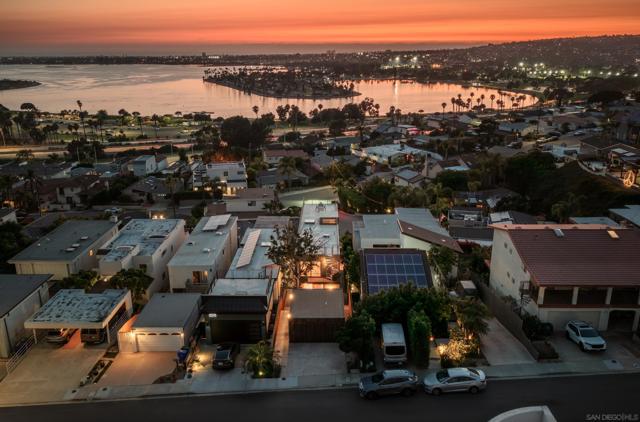 2916 Chicago Street, San Diego CA: https://media.crmls.org/mediaz/4d707ee6-a4c5-4b3a-9e2d-94a3e9c638ad.jpg