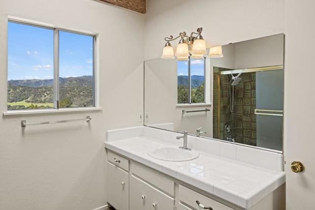 233 Vista Verde, Carmel Valley CA: https://media.crmls.org/mediaz/4d70b8fd-add0-428c-8b6a-db95f3fea400.jpg