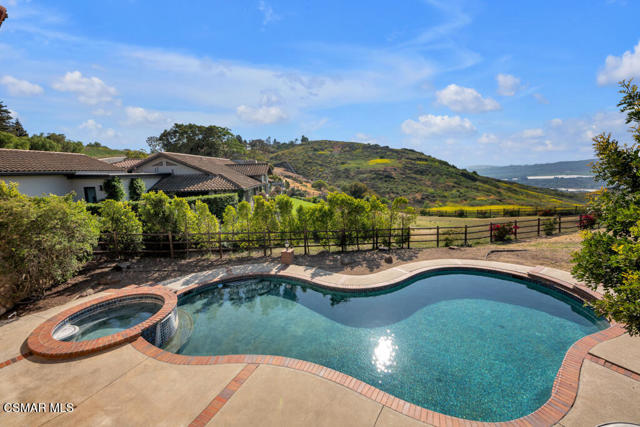 751 Wildwood Avenue, Thousand Oaks CA: https://media.crmls.org/mediaz/4d710b24-397e-426d-ae83-465cea22c648.jpg