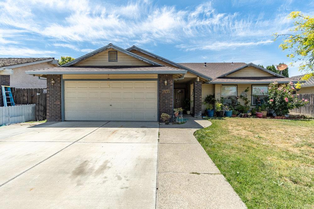 2135 Arroyo Court