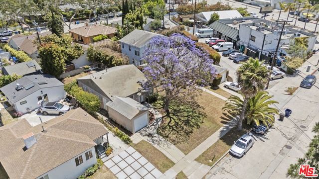 4030 Boise Avenue, Los Angeles CA: https://media.crmls.org/mediaz/4d7160f6-a69a-47c4-829f-3150875340c2.jpg