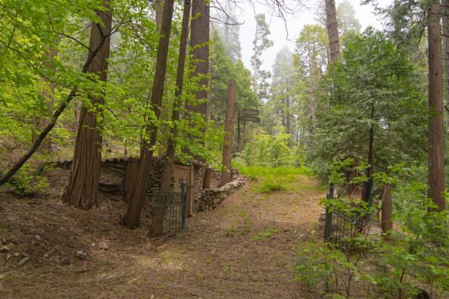710 Blue Jay Canyon Road, Lake Arrowhead CA: https://media.crmls.org/mediaz/4d71ae22-a7ce-4dfa-830d-15b15e1ccab4.jpg