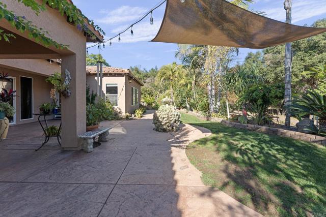 Detail Gallery Image 47 of 73 For 15141 Post Oak Ln, El Cajon,  CA 92021 - 3 Beds | 3/1 Baths