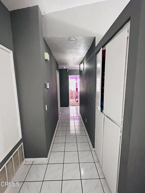 15711 Garnet, Victorville CA: https://media.crmls.org/mediaz/4d72d2e4-3e0b-46c3-9837-66f4197342b7.jpg