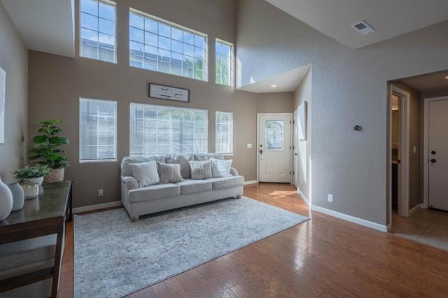 27320 Bavella Way, Salinas CA: https://media.crmls.org/mediaz/4d74fe31-aa69-40b6-b81c-19f534d30e1c.jpg