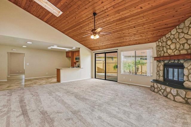 Detail Gallery Image 10 of 35 For 10261 Kaiser Pl, San Diego,  CA 92126 - 3 Beds | 2 Baths