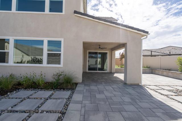 39818 Ninebark Ct, Temecula CA: https://media.crmls.org/mediaz/4d77c2a2-8ecf-4839-aeb6-422721452962.jpg