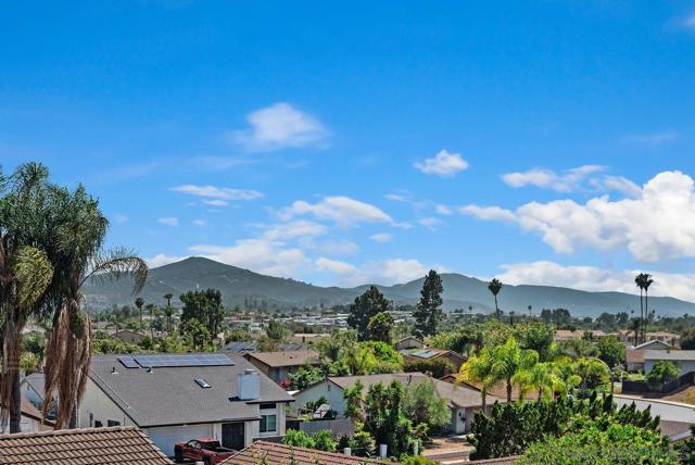 1541 Vaquero Gln, Escondido CA: https://media.crmls.org/mediaz/4d789230-c239-4c86-856b-0b97304eb1fa.jpg