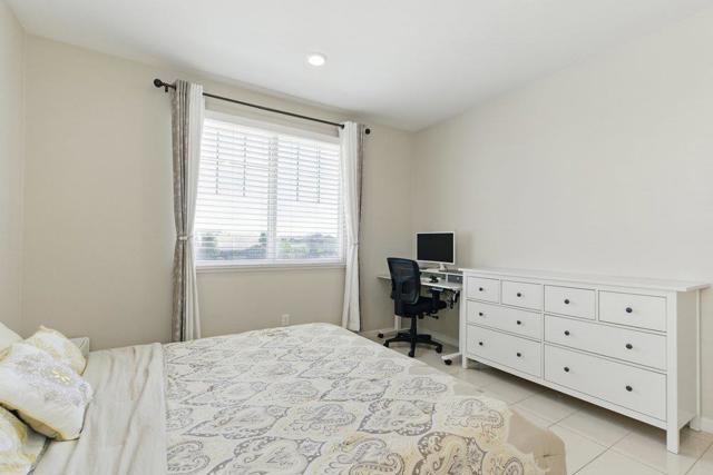 33831 Farmhouse Street, Fremont CA: https://media.crmls.org/mediaz/4d78e43f-c95e-41ed-9abd-2ee16a521a9c.jpg