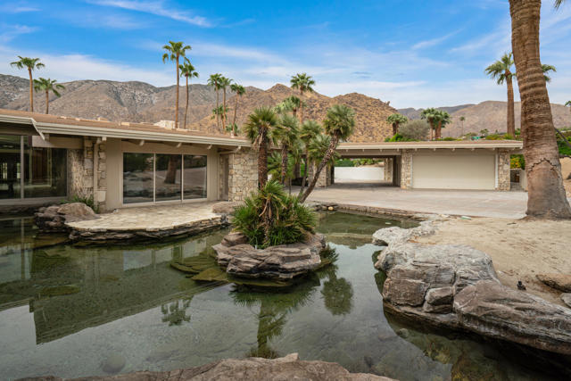 925 W Coronado Avenue, Palm Springs, CA 92262