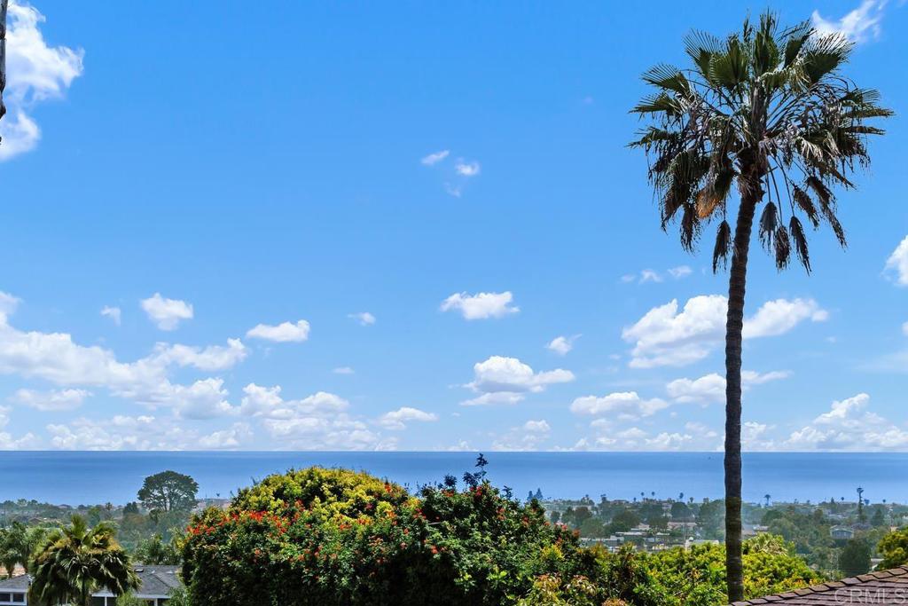 https://media.crmls.org/mediaz/4d7a52b6-5296-4654-8c77-d69237348643.jpg?preset=X-Large