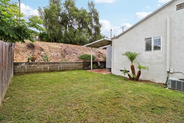 7282 University Ave, La Mesa CA: https://media.crmls.org/mediaz/4d7a598c-78f8-4db9-ae21-0c3f89c994dc.jpg