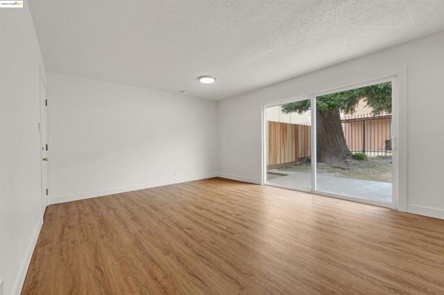 146 19Th St, Richmond CA: https://media.crmls.org/mediaz/4d7b2336-9683-47f5-afb6-25ae681cb6b3.jpg